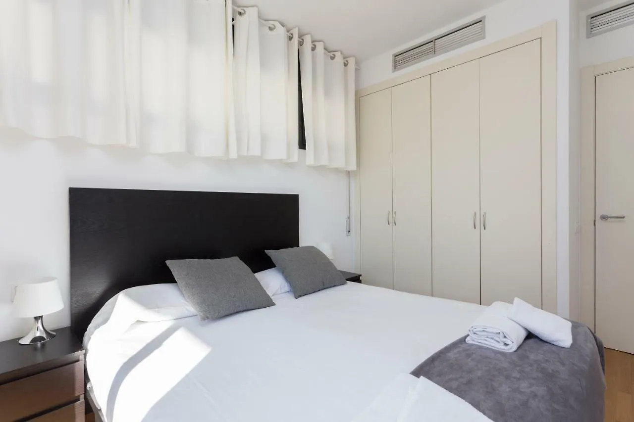 1214 - Two Bedrooms Ciutadella Apartment Barcelona Hiszpania